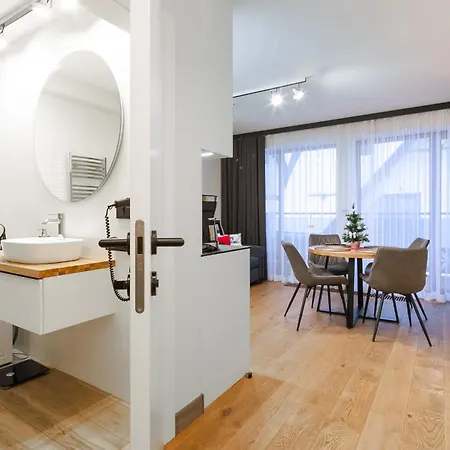 Apartment Gorski Przystanek Satola 1